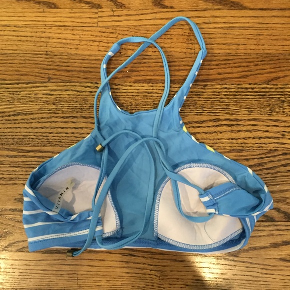 Vitamin A bikini top  🌸 3 for $25 - Picture 2 of 2